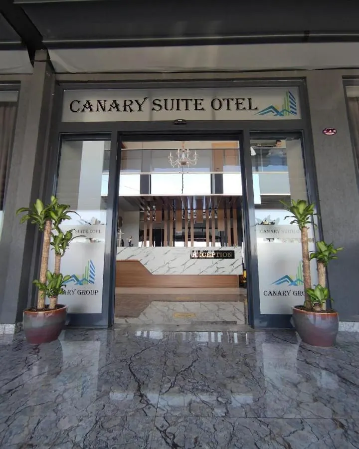 Canary Suite Otel ترابزون 3*,